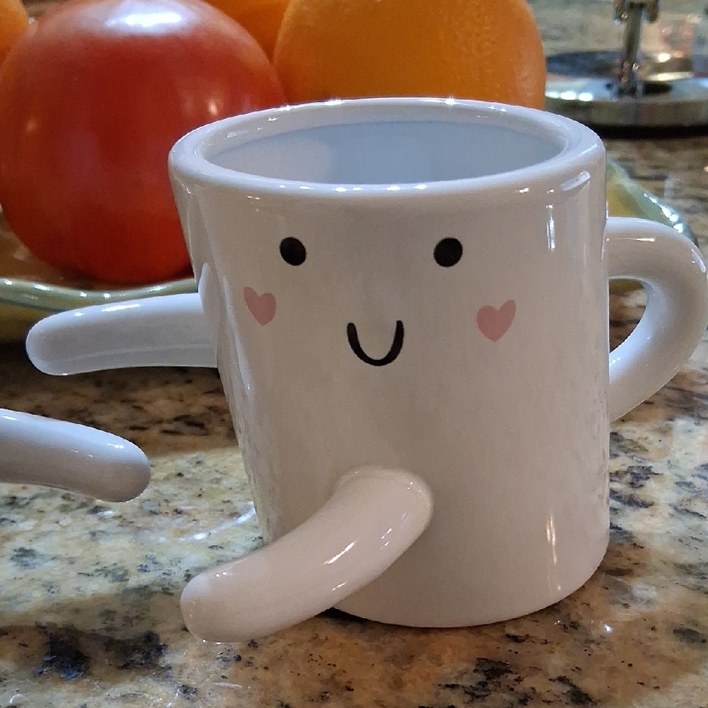 Adorable White Hugging Mugs Set. Rare Find. Super Cute!! - Picture 4 of 12